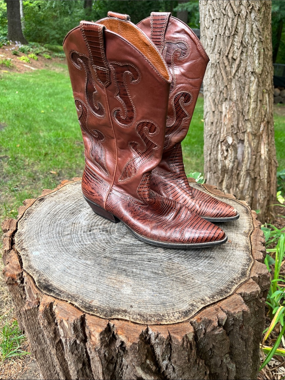 Nine West women’s Western Brown Leather Cowboy Boots with Embossed Stitching - Picture 3 of 11